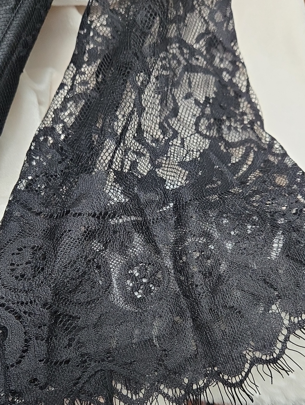 Black Lace Off-Shoulder Corset Top XL - Picture 3 of 7